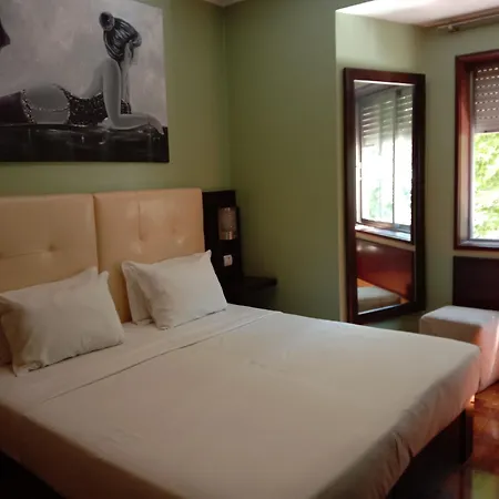 Faria Guimares Centro 3* Порту