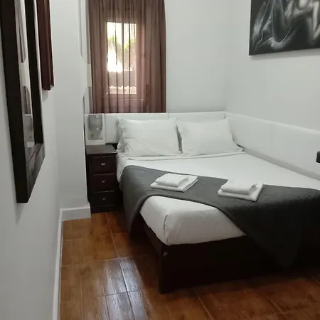 Faria Guimares Centro Гостьовий будинок 3*