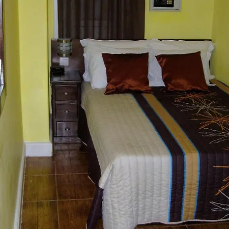 Guest house Faria Guimares Centro 3*